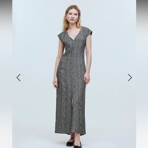 Madewell Cap-Sleeve V-Neck Midi Dress in Floral size 8. EUC